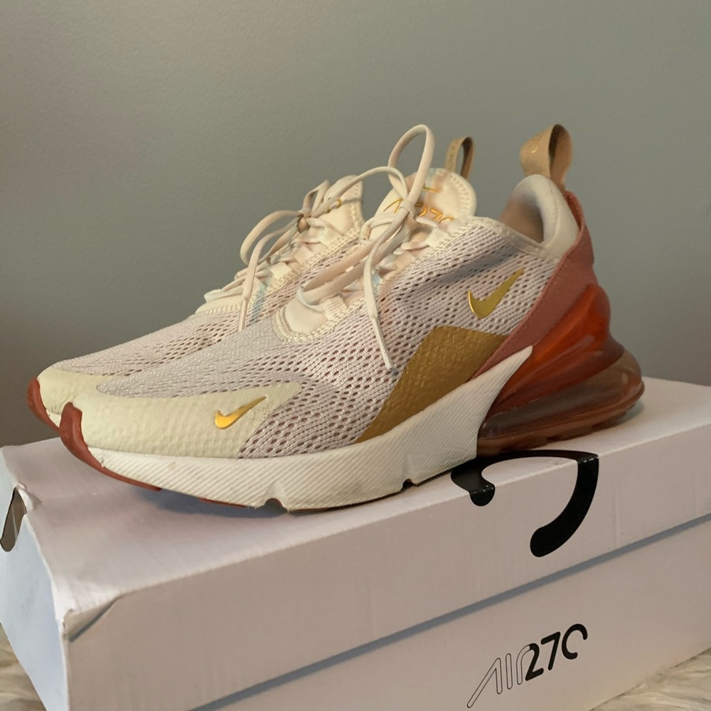 Women AIR MAX 270